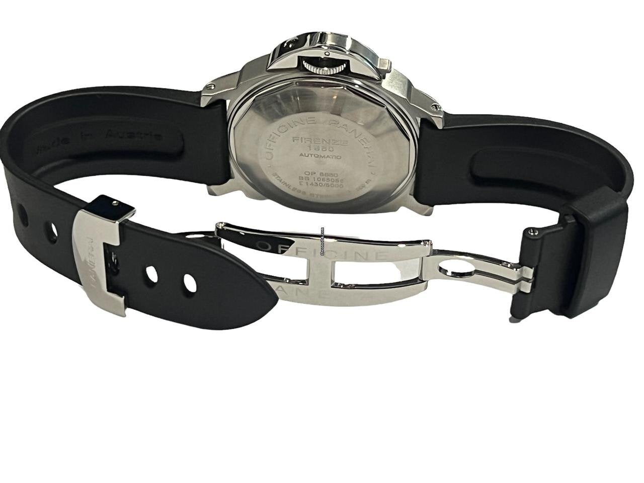 Panerai Luminor Marina Automatic Automatic Men's Watch Steel Case With Rubber Strap Authentic Luxury Timepiece