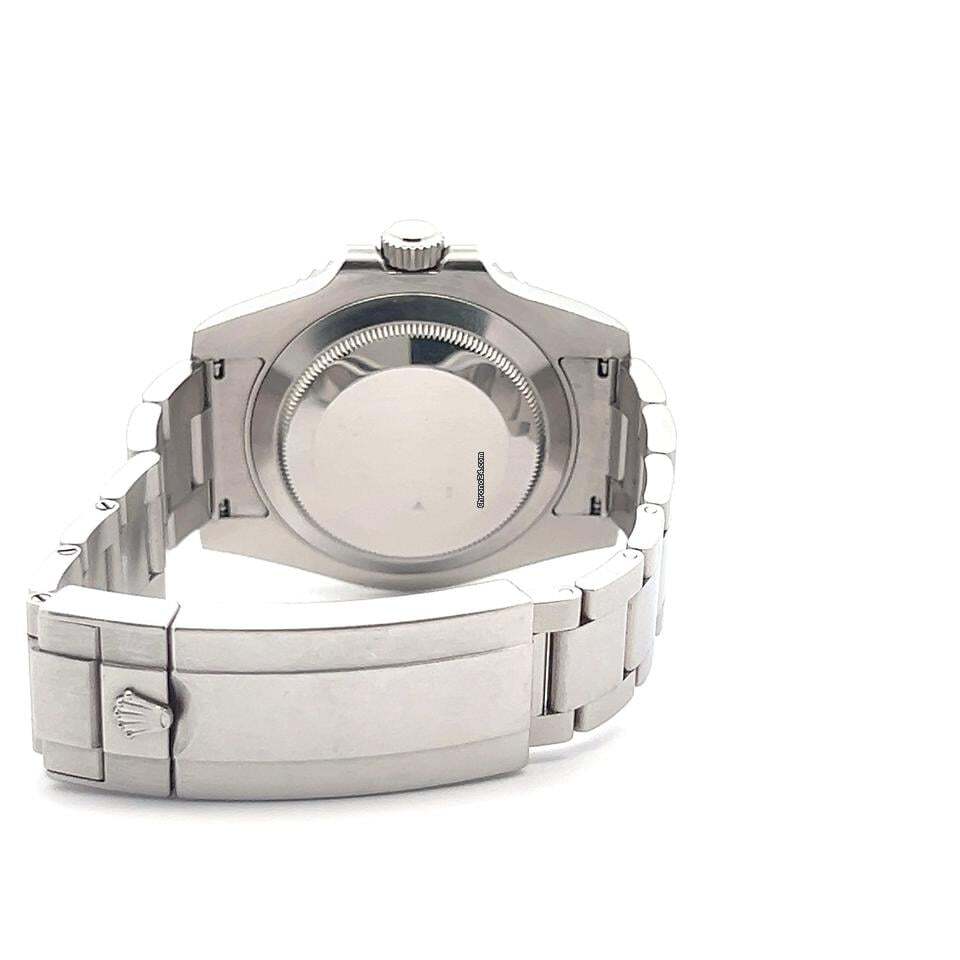 Rolex Submariner Date Automatic Men's Watch With Steel Case and Strap Authentic Luxury Timepiece