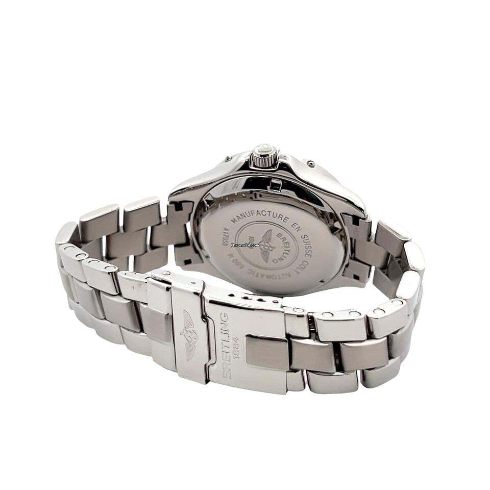 Breitling Colt Quartz Men's Watch With Steel Case and Strap Authentic Luxury Timepiece