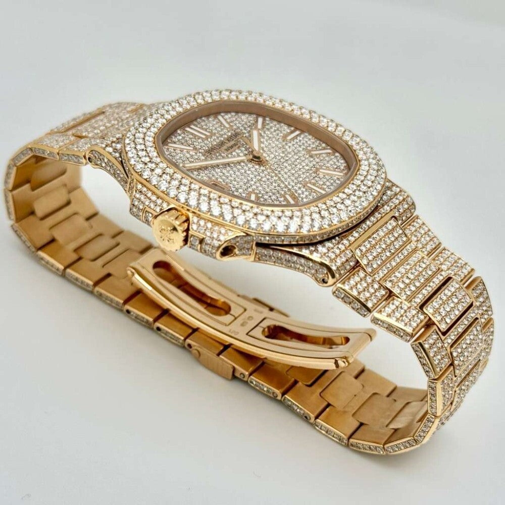 Patek Philippe Nautilus 5711/1R-001 Rose Gold