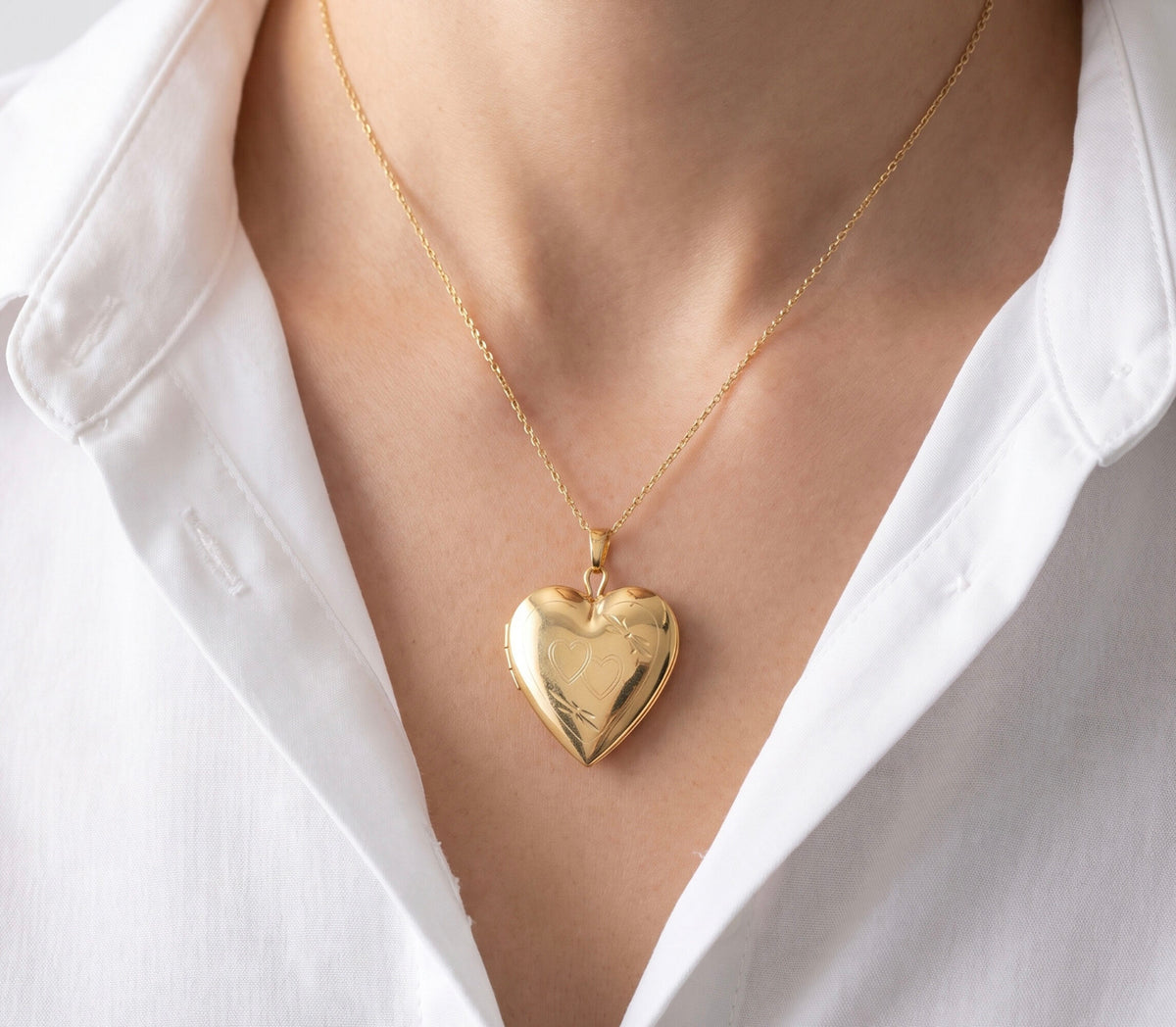 14K Yellow Gold Heart Shaped Locket Dainty Polished Hinged Classic Pendant