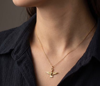 14K Yellow Gold Bird Charm / Pendant, Dainty Polished Figural Mini Design