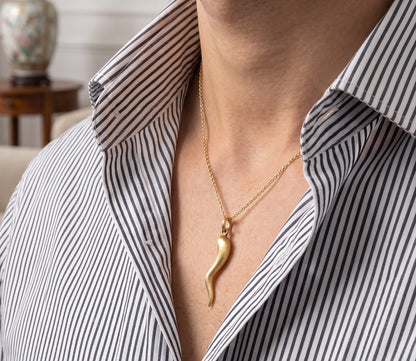 14K Yellow Gold Italian Horn Pendant / Charm, Dainty Polished Cornicello