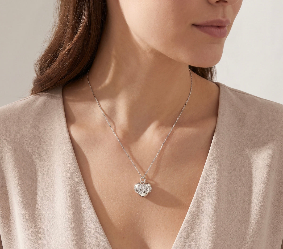 14K White Gold & Diamond Bubble Love Heart Pendant 0.10 CTW Pave