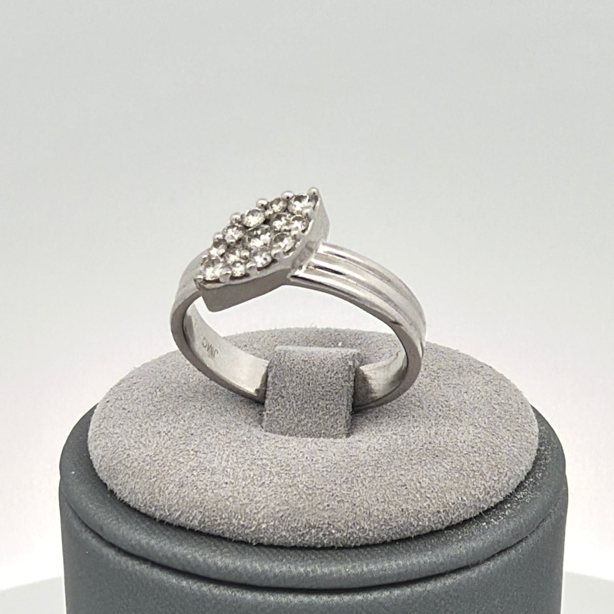 14K White Gold Cluster Ring 0.36 CTW Round Birlliant Natural Diamond  Size 6.5