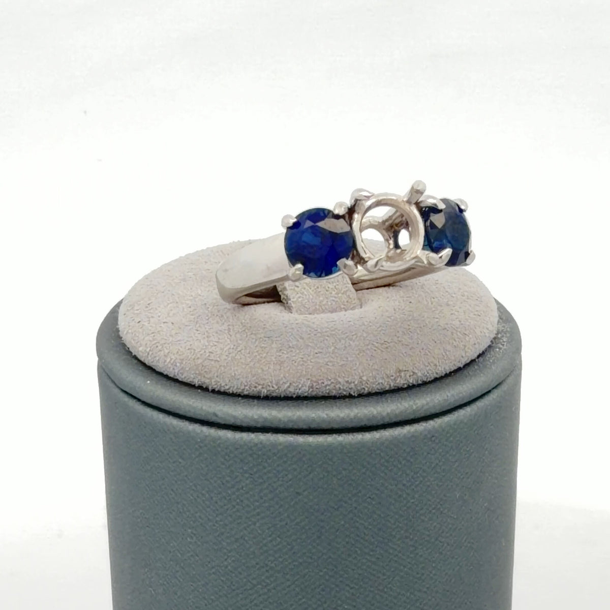 Platinum Setting w/ 2.25ctw Sapphire Side Stones Semi-Mount Ring Size 7