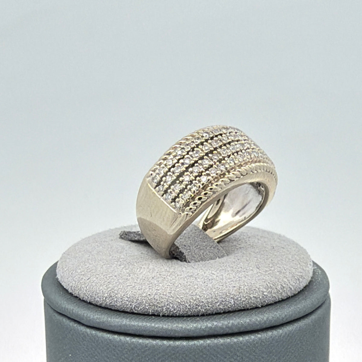 14K White Gold Diamond Four Row Band, 0.61ctw Round Natural Diamond Size 4.5