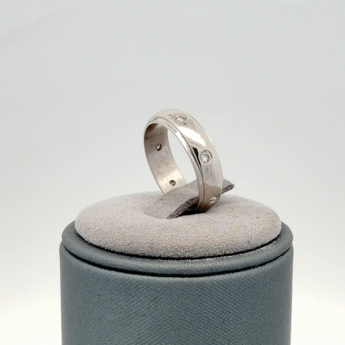 14K Diamond Station Band White Gold 0.31 CTW Dainty Round Diamonds Size 5.5