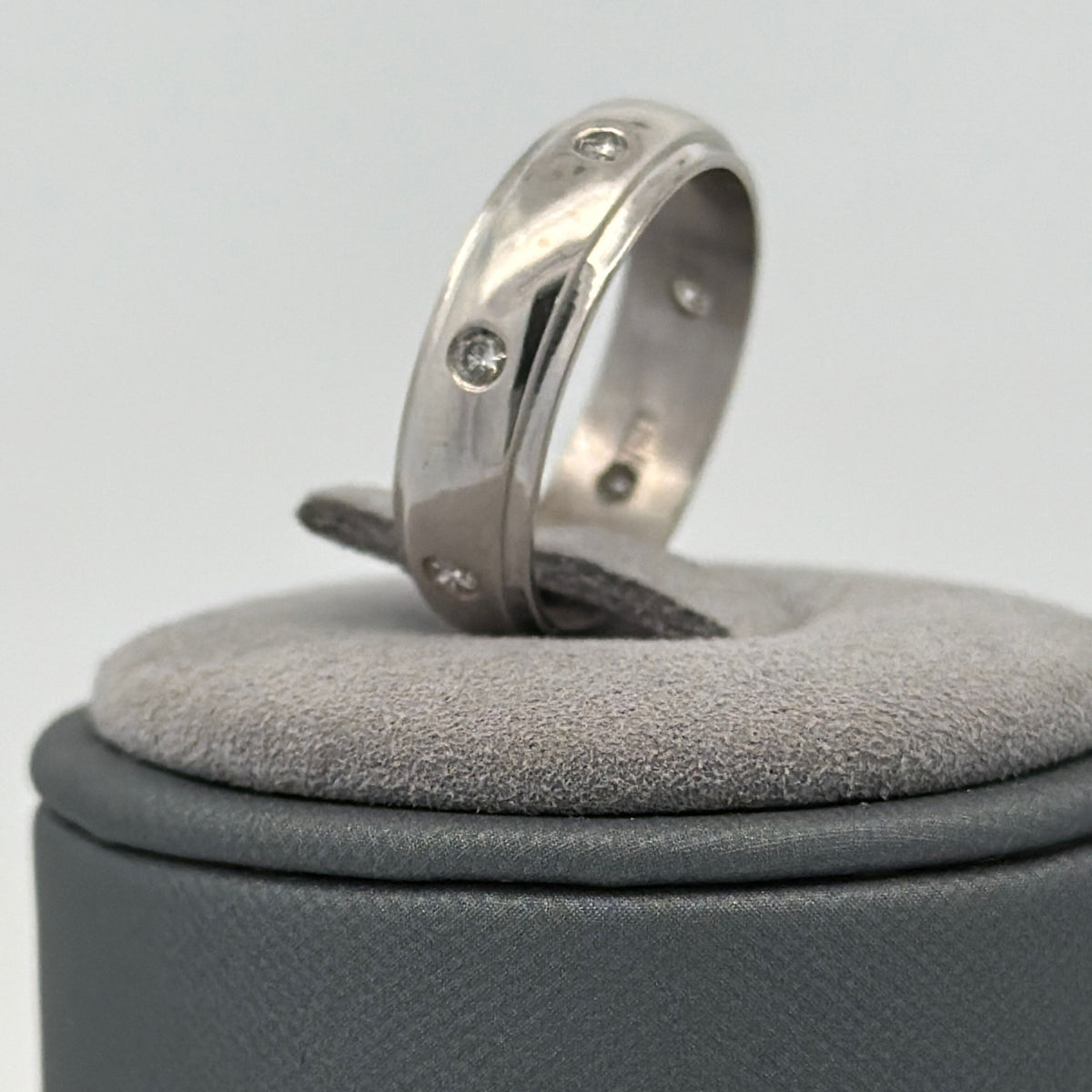 14K Diamond Station Band White Gold 0.31 CTW Dainty Round Diamonds Size 5.5