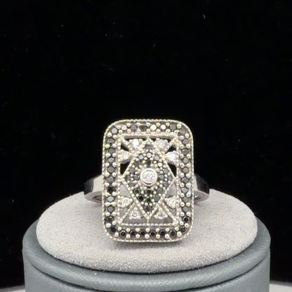14K White Gold Antique Style Diamond Cocktail Ring 0.60 CTW, US Size 7
