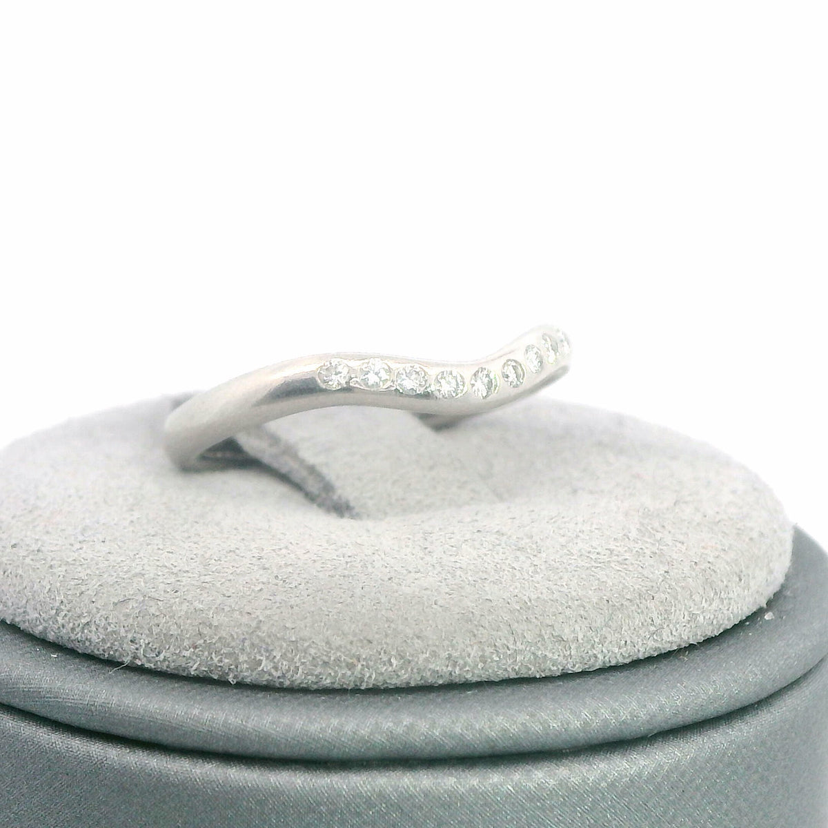 Tiffany & Co. Peretti Platinum & Diamond Wedding Band