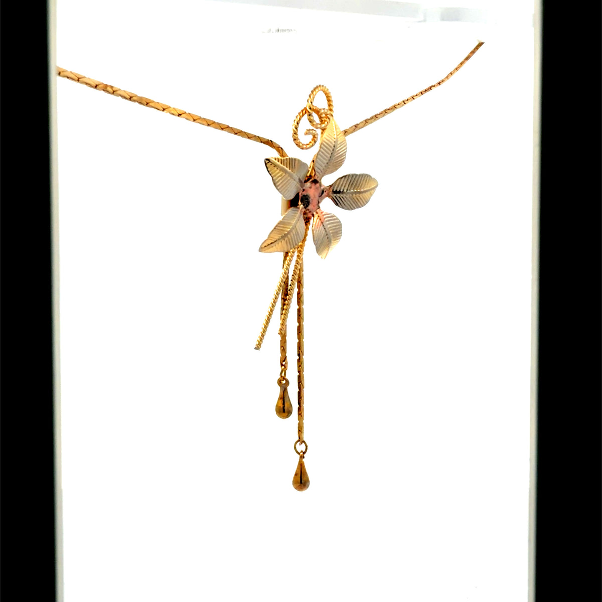 10K Yellow Gold Floral Bolo Necklace