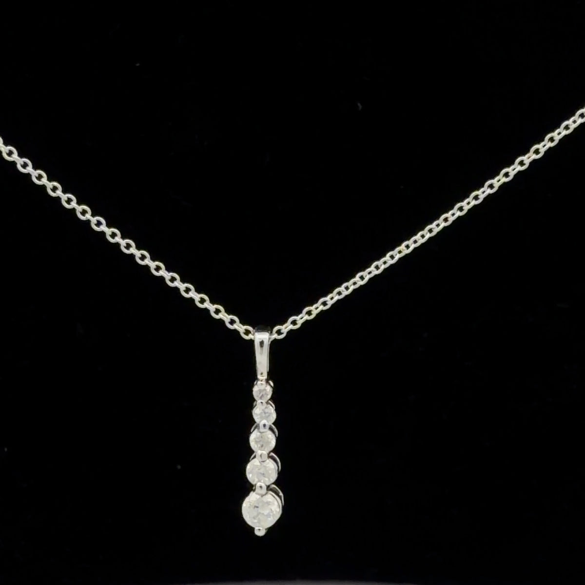 14K White Gold 0.29ctw Diamond Pendant Necklace Diamond
