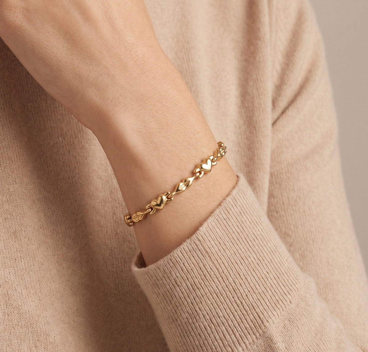 14K Yellow Gold Heart Link Bracelet, 7.25 in Dainty Polished Heart Chain