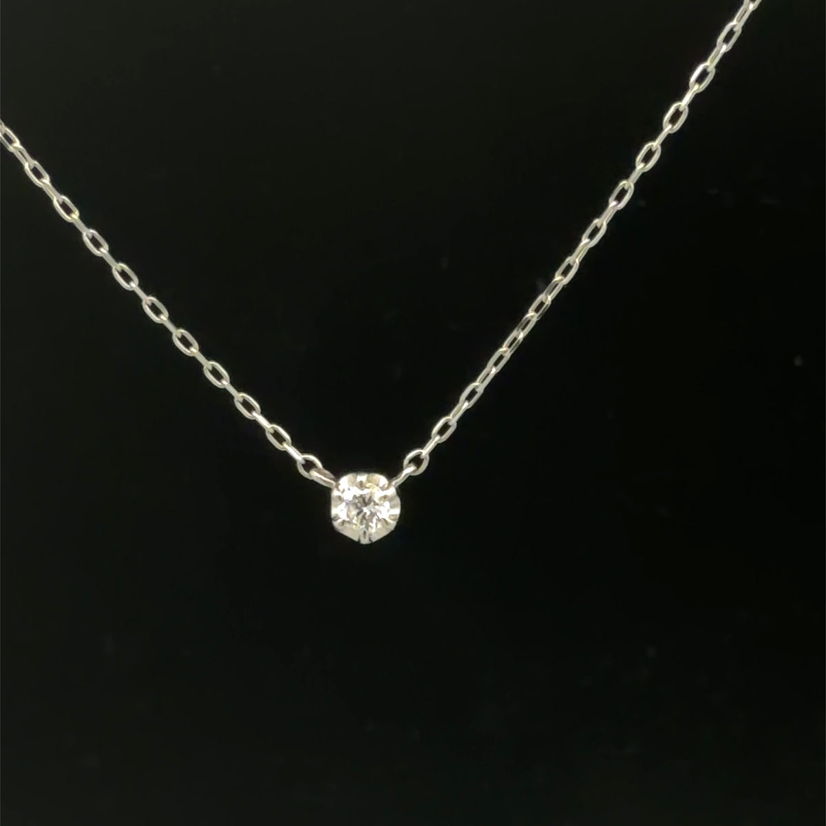 10K White Gold Diamond Pendant Necklace 0.04 CTW Diamond