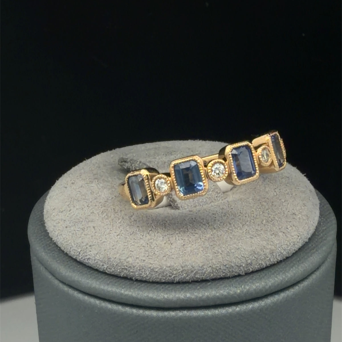 14K Yellow Gold Sapphire And Diamond Band 1.31 CTW Gemstone Ring Size 6.25