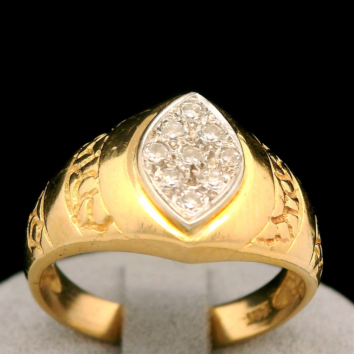 14K Yellow Gold Diamond Men's Ring 0.15 CTW Size 8 Polished Classic Band