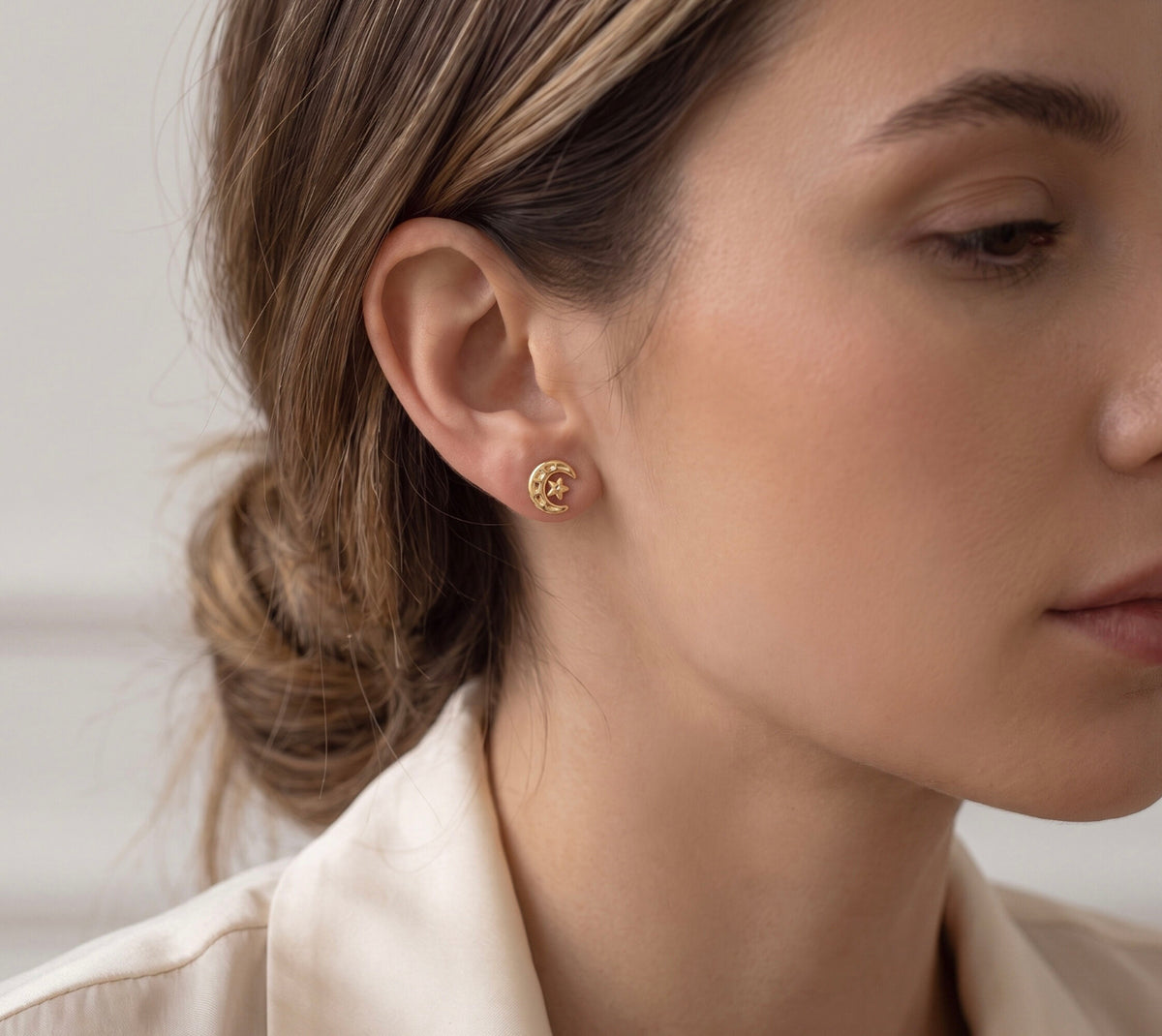 14K Yellow Gold Crecent Moon And Star Screw Back Child's Stud Earrings