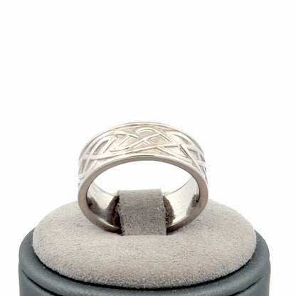 14K White Gold Intricate Celtic Woven Band Ring Size 6.25 Polished Edges