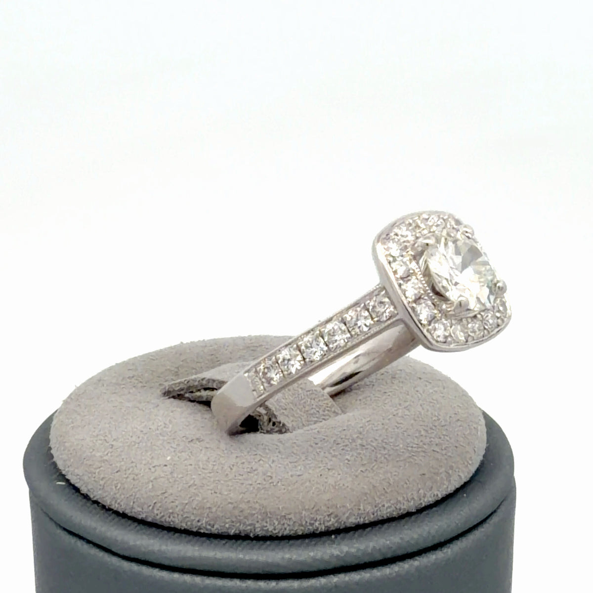 14K White Gold Diamond Engagement Ring 1.09 CTW Center Diamond Size 6.5