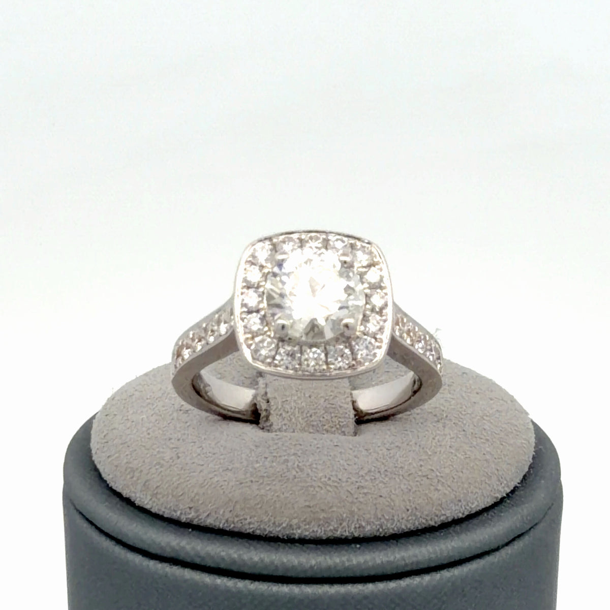 14K White Gold Diamond Engagement Ring 1.09 CTW Center Diamond Size 6.5