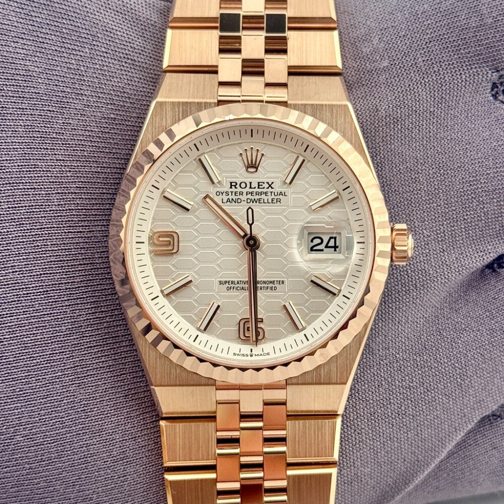 Rolex Land-Dweller 127235 Rose Gold