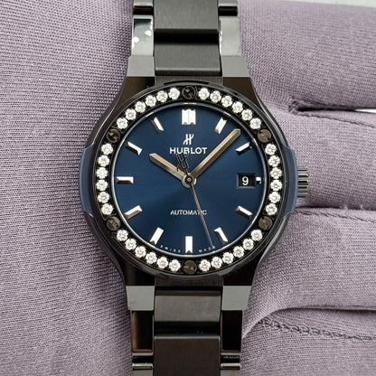 Hublot Classic Fusion Blue 38 568.Cm.7170.Cm.1204 Ceramic