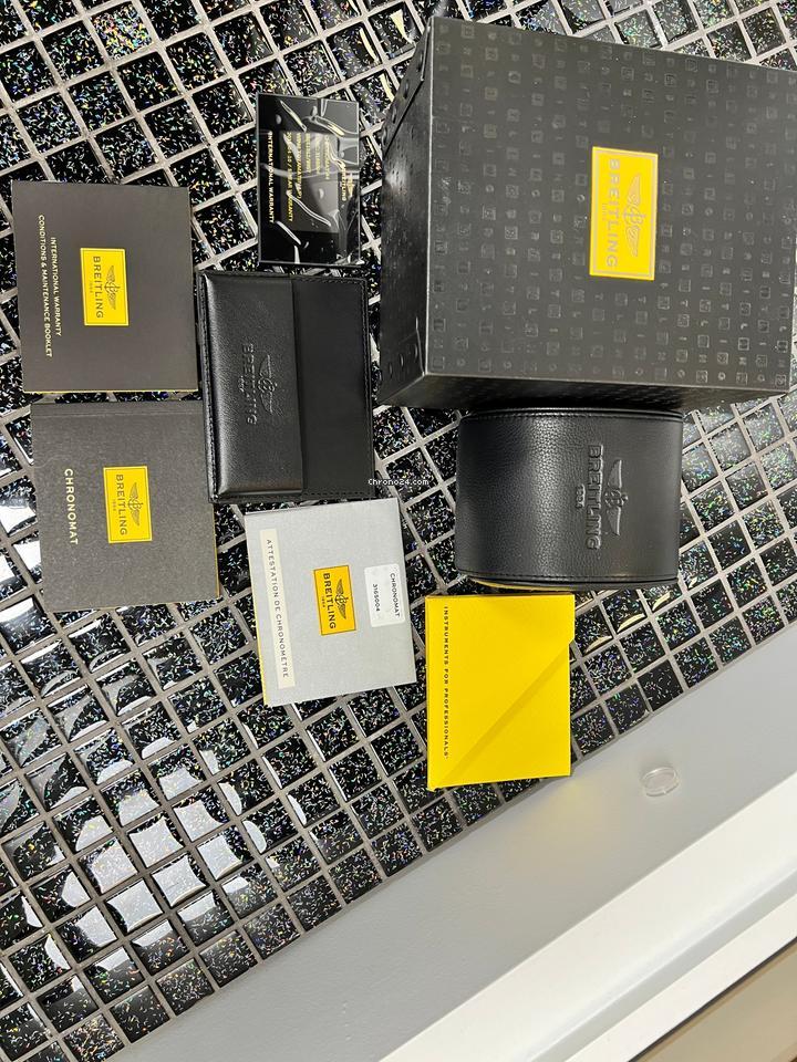 Breitling Chronomat Automatic Men's Watch Gold/With Steel Case and Strap Authentic Luxury Timepiece