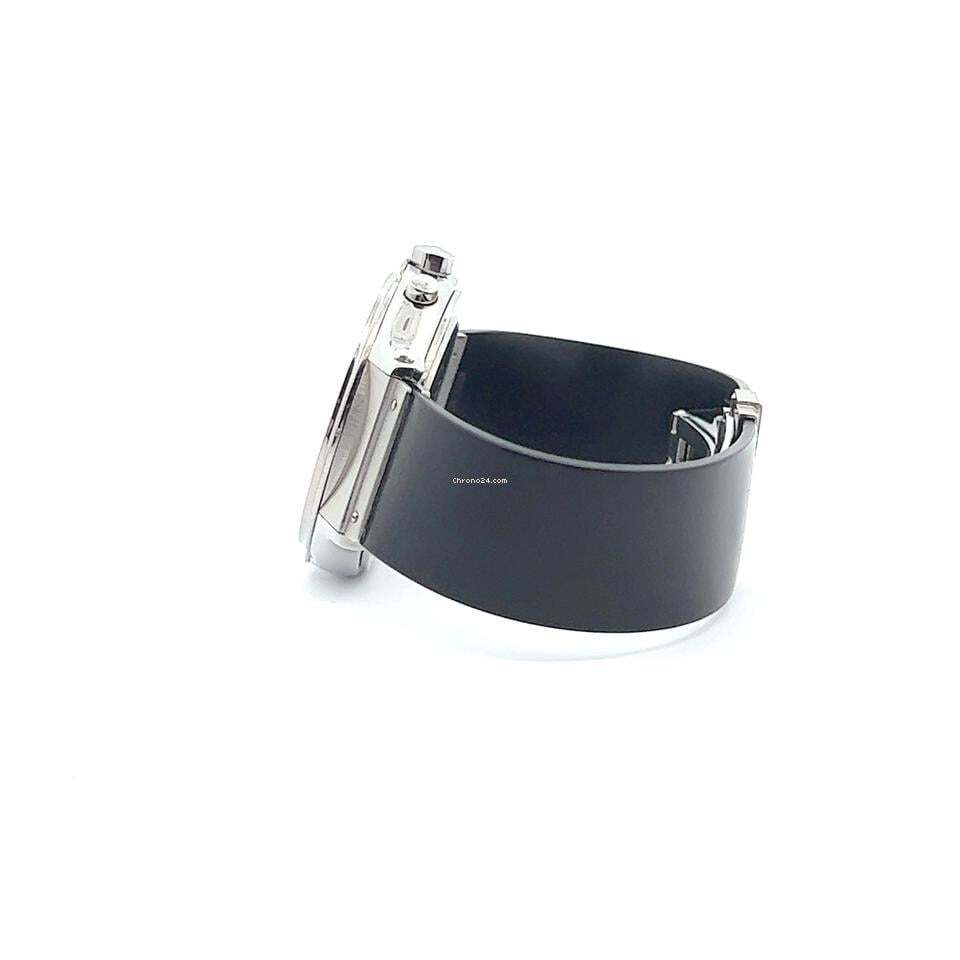 Hublot Quartz Men's Watch Steel Case With Rubber Strap Authentic Luxury Timepiece