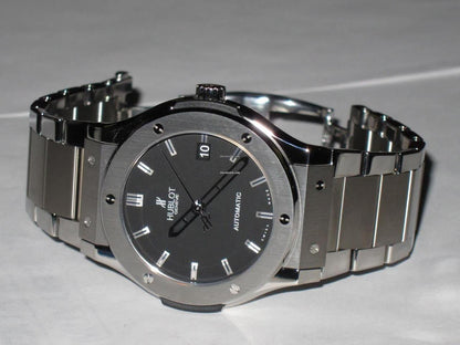 Hublot Classic Fusion Automatic Men's Watch With Steel Case and Strap Authentic Luxury Timepiece
