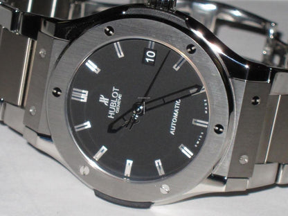 Hublot Classic Fusion Automatic Men's Watch With Steel Case and Strap Authentic Luxury Timepiece