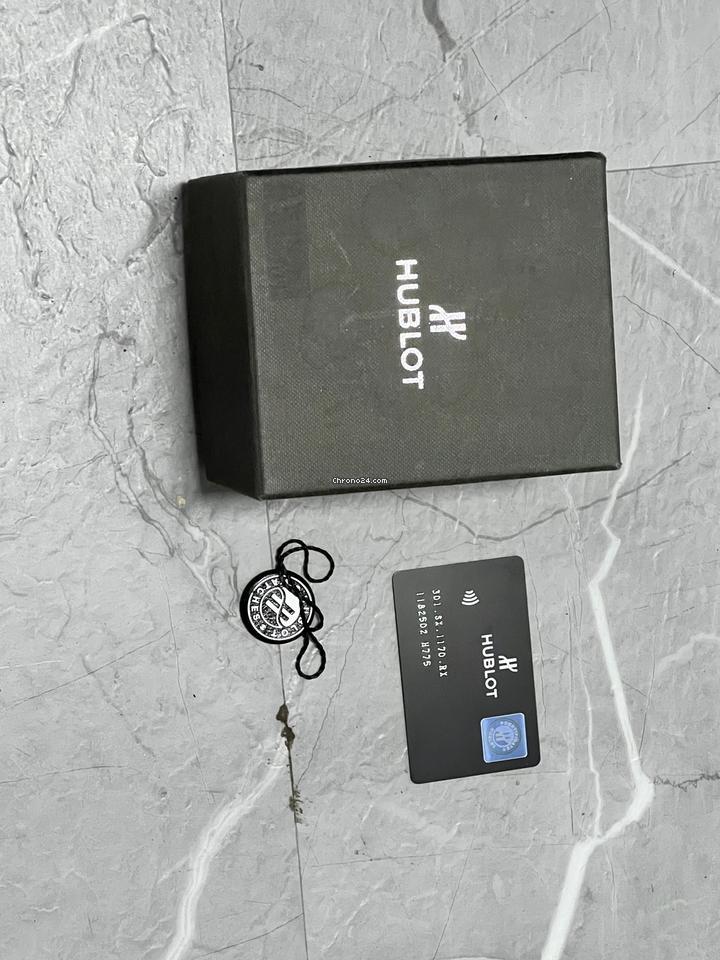 Hublot Big Bang Automatic Men's Watch Steel Case With Rubber Strap Authentic Luxury Timepiece