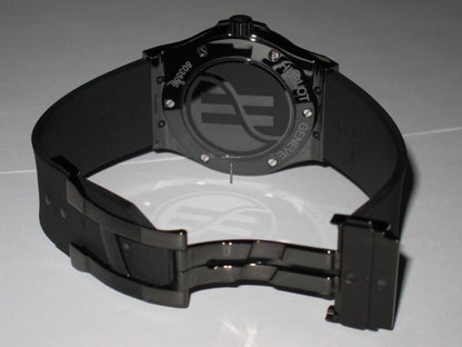 Hublot Classic Fusion Automatic Men's Watch Ceramic Case With Rubber Strap Authentic Luxury Timepiece