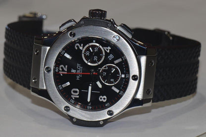 Hublot Big Bang 44 mm Automatic Men's Watch Steel Case With Rubber Strap Authentic Luxury Timepiece
