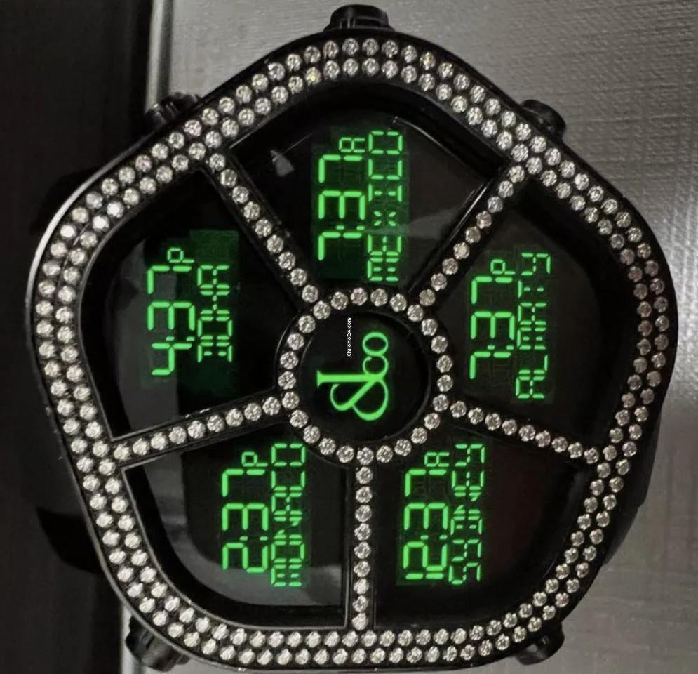 Jacob & Co. Five Time Zone Quartz Men's Watch Steel Case With Rubber Strap Authentic Luxury Timepiece