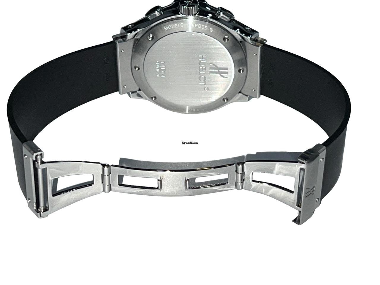 Hublot Automatic Men's Watch Steel Case With Rubber Strap Authentic Luxury Timepiece