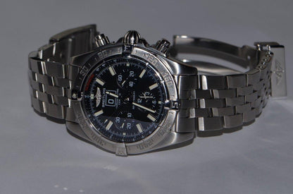 Breitling Blackbird Automatic Men's Watch With Steel Case and Strap Authentic Luxury Timepiece