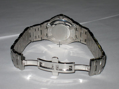 Concord Saratoga Quartz Women's Watch With Steel Case and Strap Authentic Luxury Timepiece