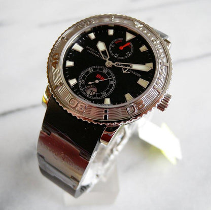 Ulysse Nardin Maxi Marine Diver Automatic Men's Watch Steel Case With Rubber Strap Authentic Luxury Timepiece