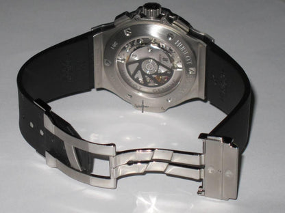 Hublot Big Bang Automatic Men's Watch Steel Case With Rubber Strap Authentic Luxury Timepiece