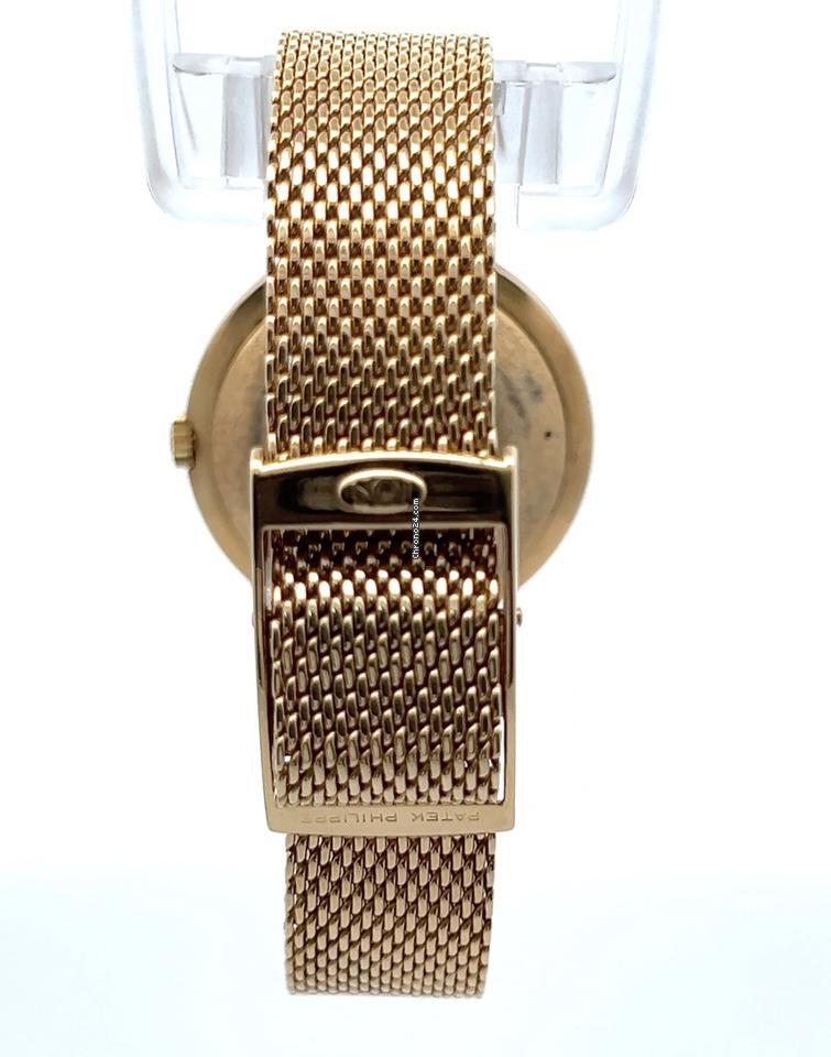 Patek Philippe Calatrava Manual winding Men's Watch With Yellow Gold Case and Strap Authentic Luxury Timepiece