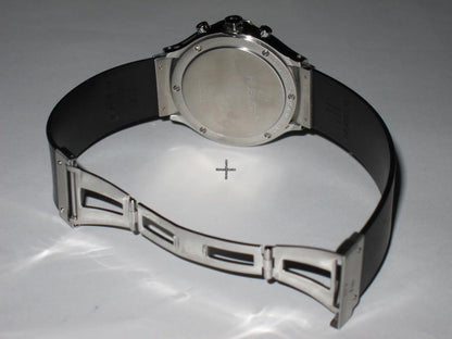 Hublot Quartz Men's Watch Steel Case With Rubber Strap Authentic Luxury Timepiece