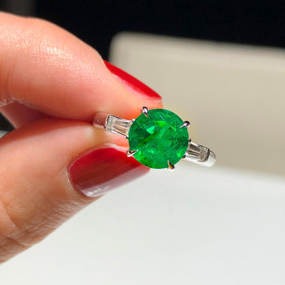 18K White Gold Statement Ring With 2.05 TCW Round Shape Natural Emerald, GRS Certified