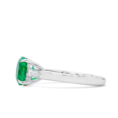 18K White Gold Statement Ring With 2.05 TCW Round Shape Natural Emerald, GRS Certified