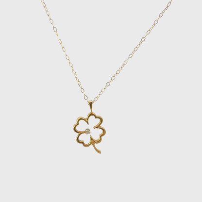 14K Yellow Gold Clover Pendant Neclace With Sapphire Accent Stone